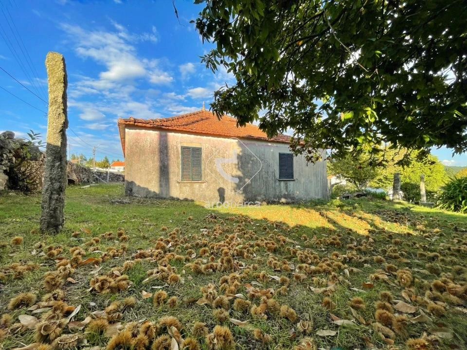 Moradia T3 para Venda em Formariz e Ferreira Foto 7