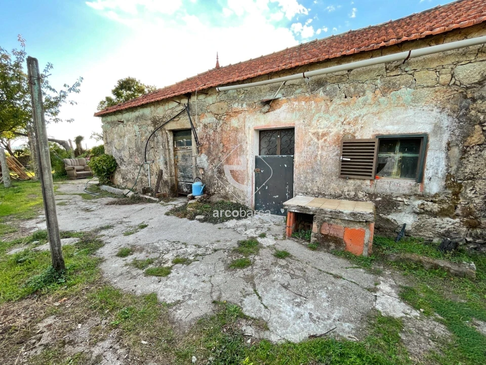 Moradia T3 para Venda em Formariz e Ferreira Foto 13