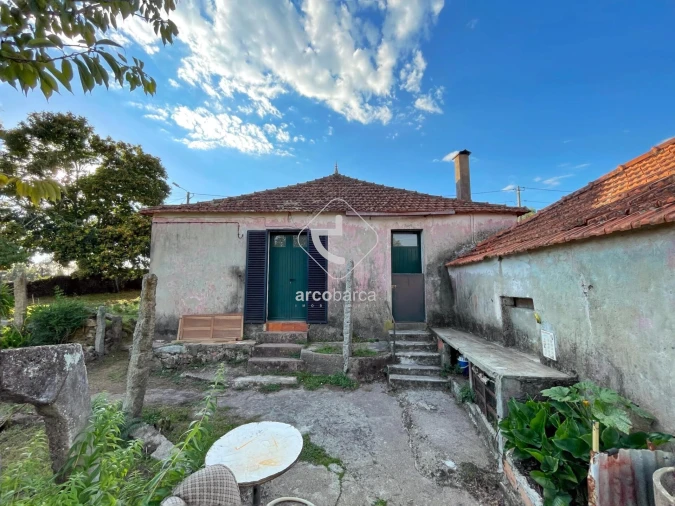 Moradia T3 para Venda em Formariz e Ferreira Foto 11