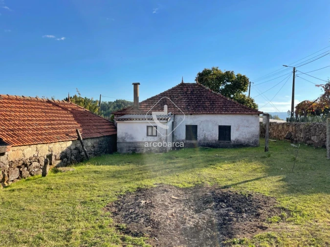 Moradia T3 para Venda em Formariz e Ferreira Foto 3