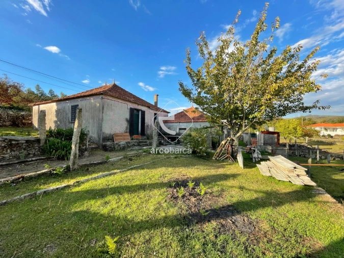 Moradia T3 para Venda em Formariz e Ferreira Foto 10