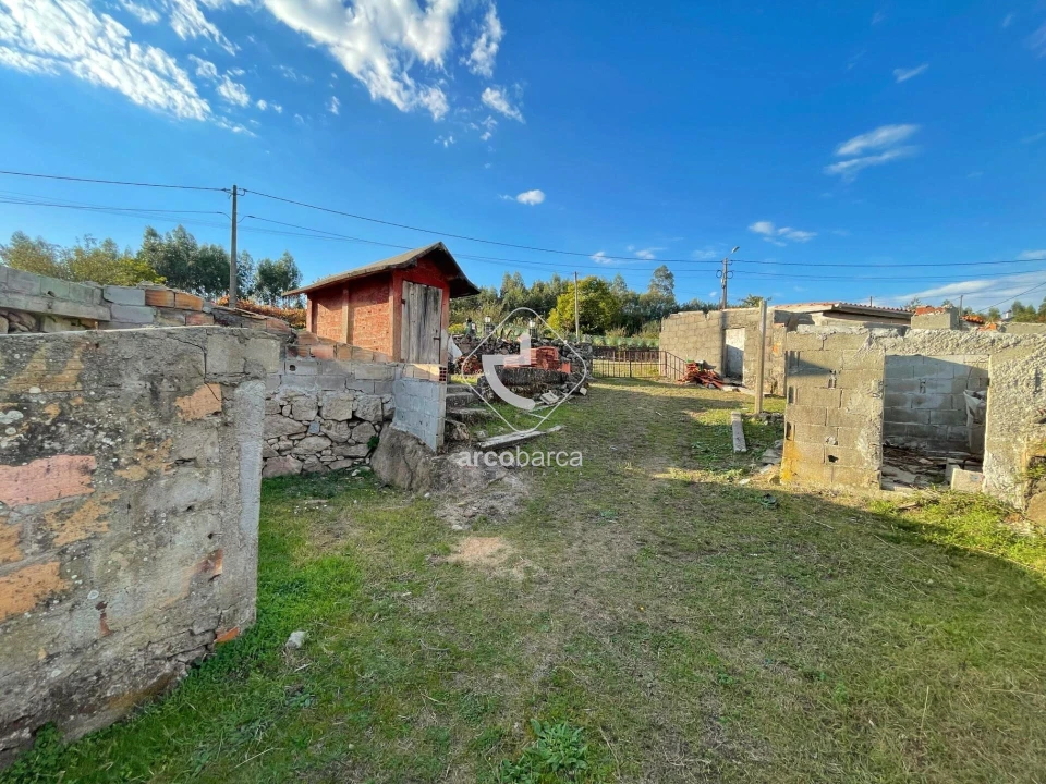 Moradia T3 para Venda em Formariz e Ferreira Foto 14