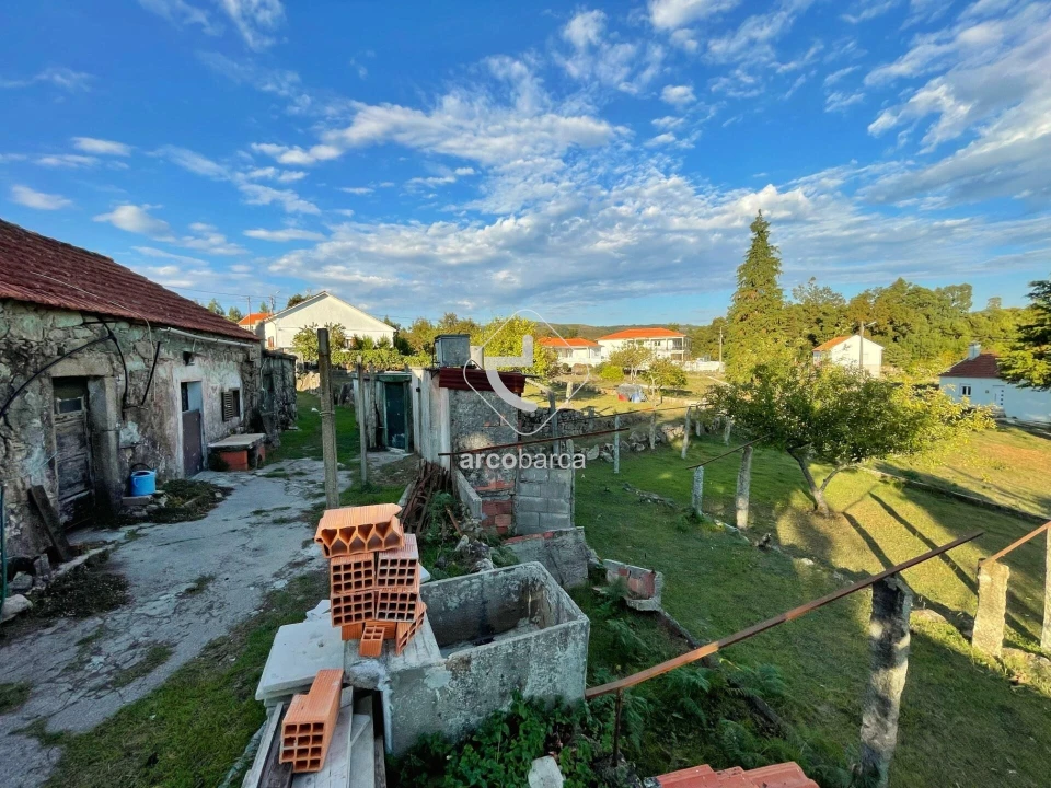 Moradia T3 para Venda em Formariz e Ferreira Foto 49