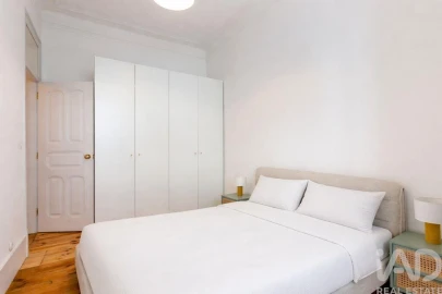 Apartamento T2 para Arrendamento em Arroios