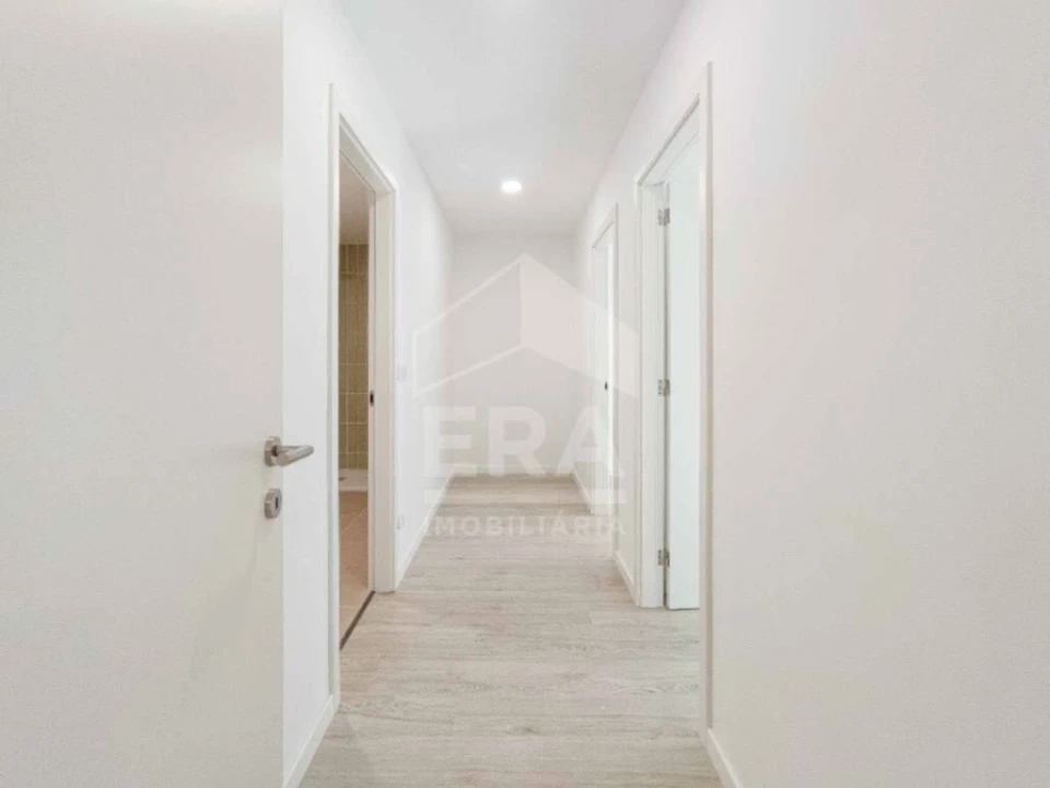 Apartamento T2 para Venda em Aradas Foto 4