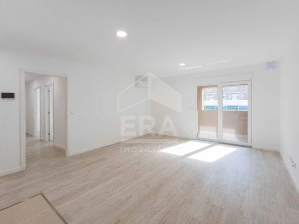 Apartamento T2 para Venda em Aradas Foto 3