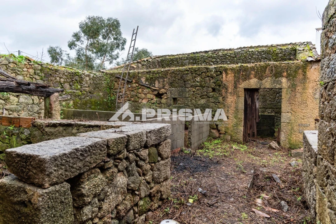 Moradia T5 para Venda em Escalos de Cima e Lousa Foto 7