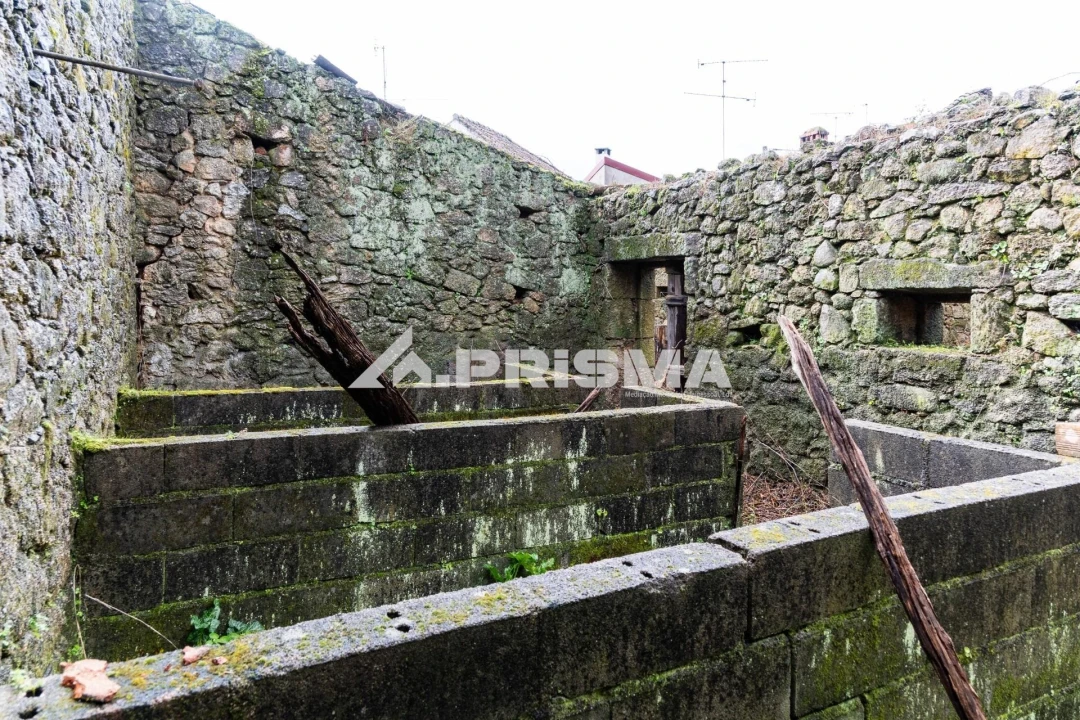 Moradia T5 para Venda em Escalos de Cima e Lousa Foto 12