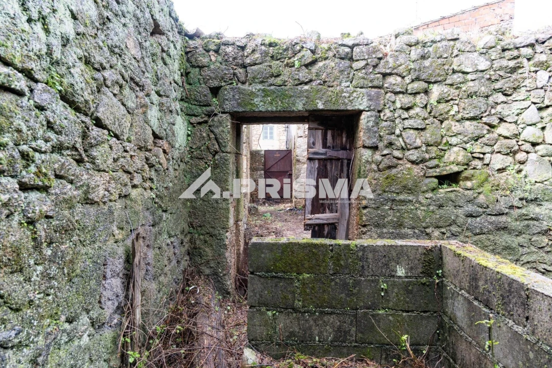 Moradia T5 para Venda em Escalos de Cima e Lousa Foto 13