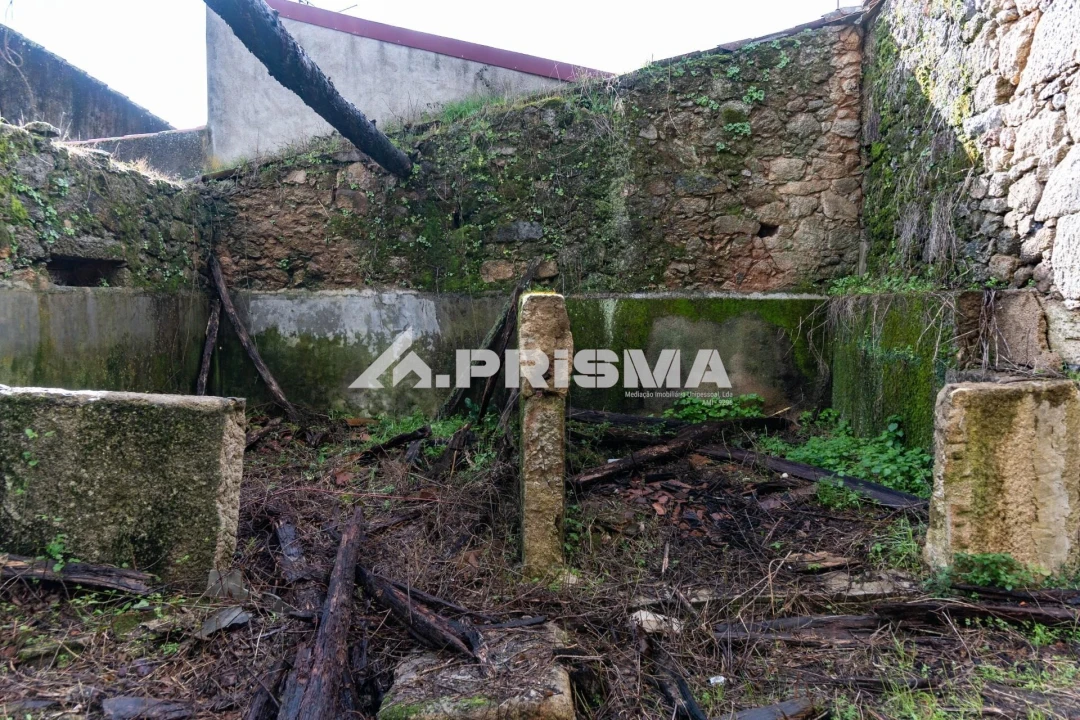 Moradia T5 para Venda em Escalos de Cima e Lousa Foto 4