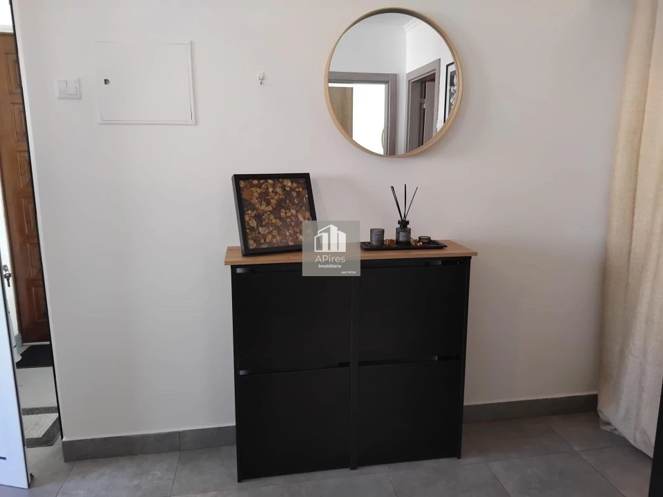 Apartamento T2 para Venda em Costa da Caparica Foto 5