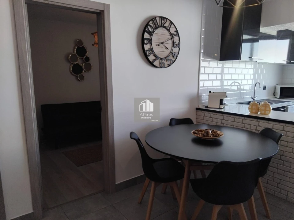 Apartamento T2 para Venda em Costa da Caparica Foto 8