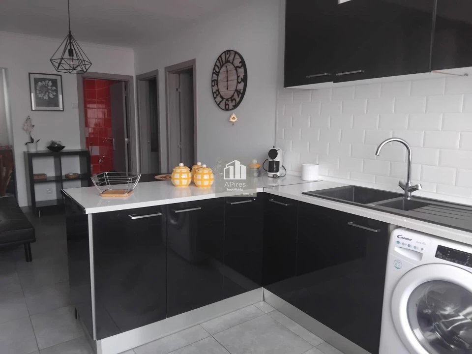 Apartamento T2 para Venda em Costa da Caparica Foto 9