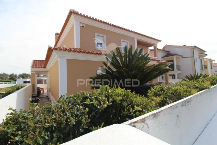 Moradia T5 para Venda em Torres Novas (São Pedro), Lapas e Ribeira Branca Foto 2