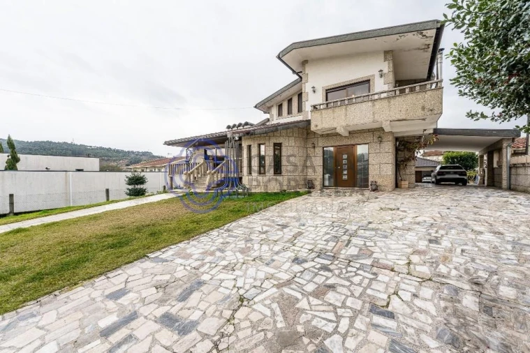 Moradia T5 para Venda em Prazins Santo Tirso e Corvite Foto 2