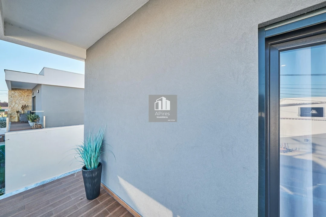 Moradia T4 para Venda em Fernao Ferro Foto 23