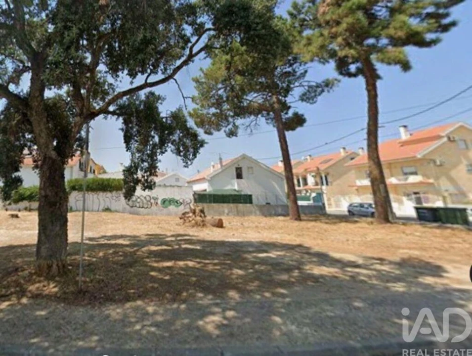 Terreno para Venda em Quinta do Conde Foto 1