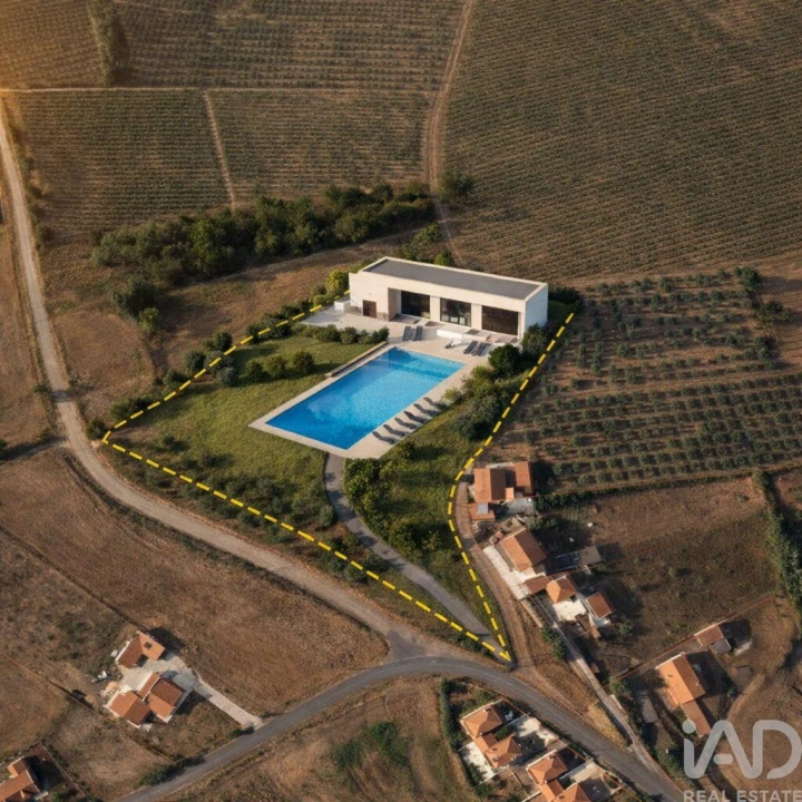 Terreno para Venda em Vilar Foto 2