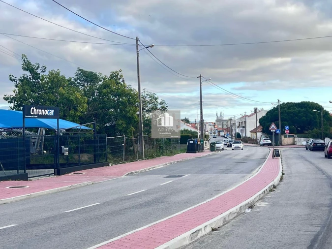 Terreno para Venda em Charneca de Caparica e Sobreda Foto 8