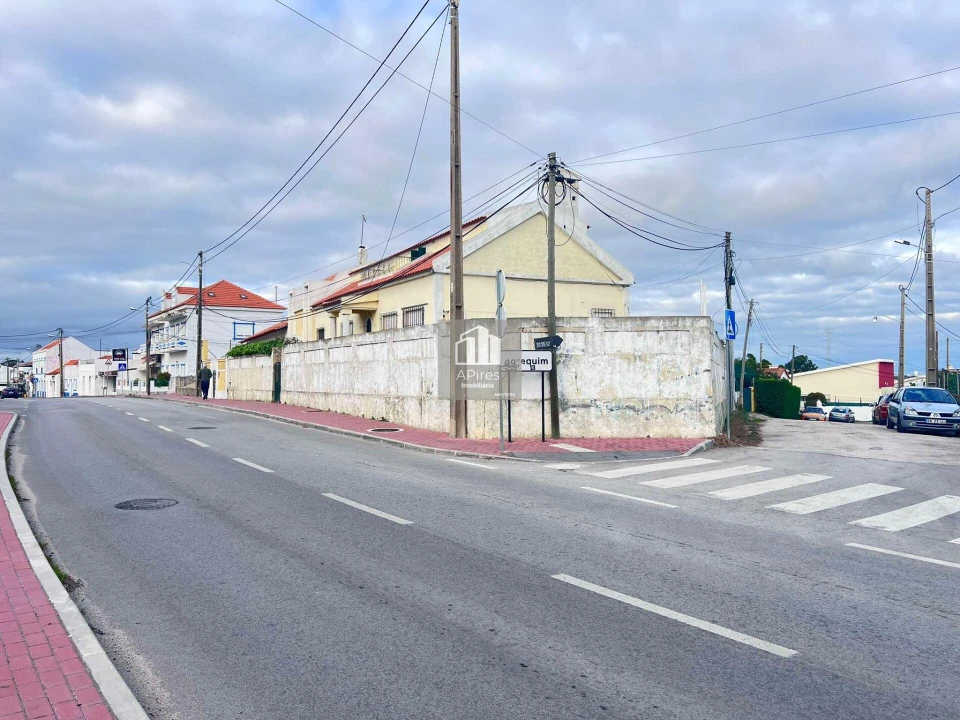 Terreno para Venda em Charneca de Caparica e Sobreda Foto 6