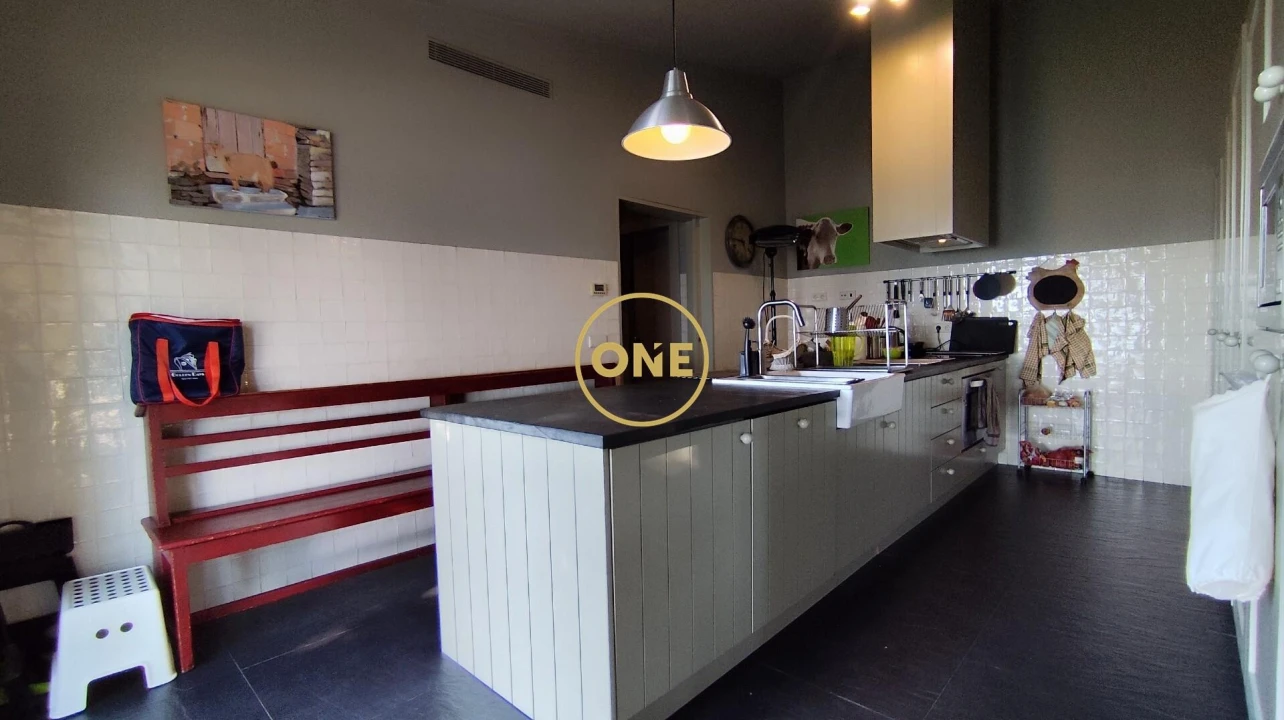 Moradia T5 para Venda em Alvarenga Foto 35