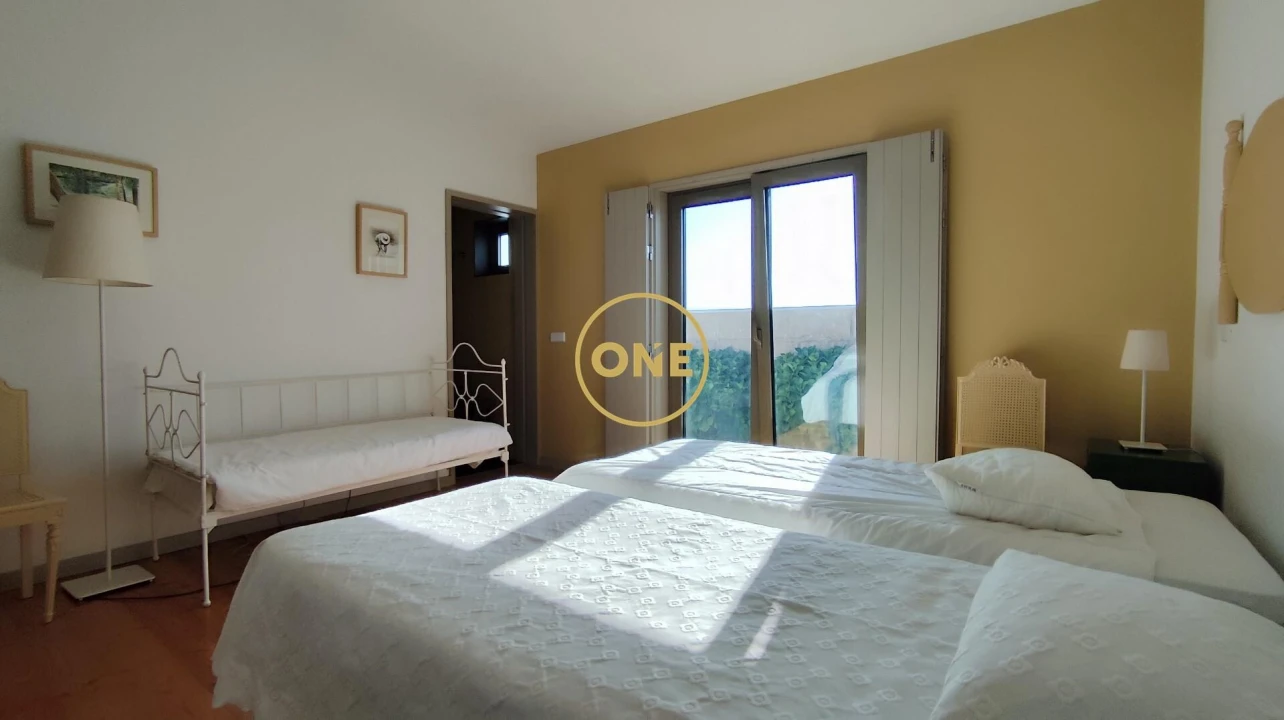 Moradia T5 para Venda em Alvarenga Foto 54