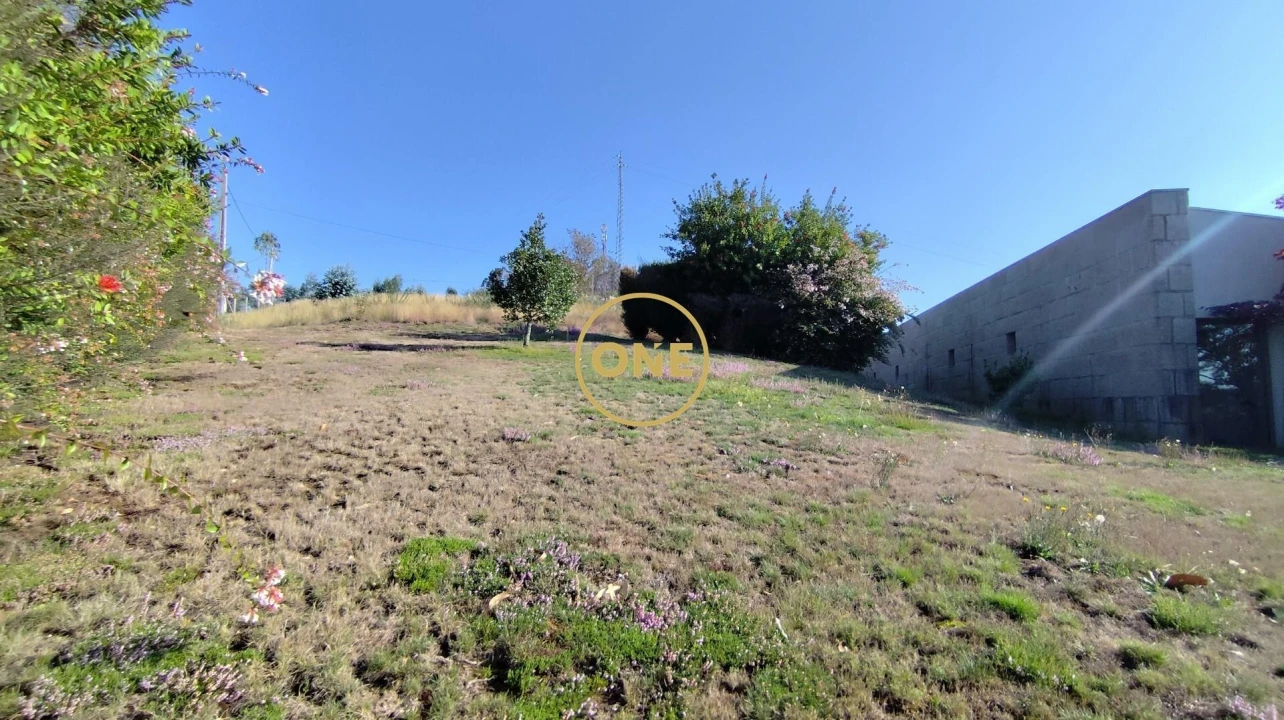 Moradia T5 para Venda em Alvarenga Foto 69