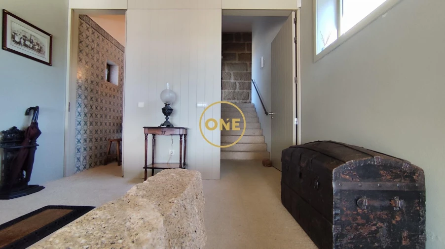 Moradia T5 para Venda em Alvarenga Foto 39