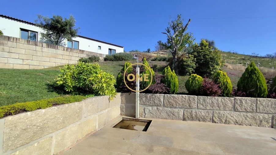 Moradia T5 para Venda em Alvarenga Foto 43