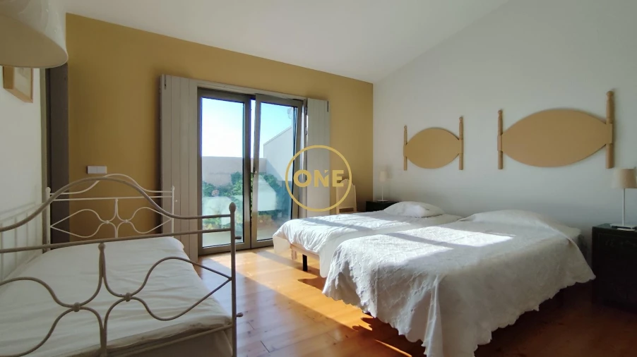 Moradia T5 para Venda em Alvarenga Foto 52