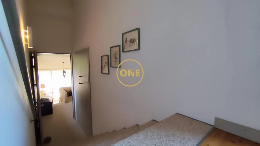 Moradia T5 para Venda em Alvarenga Foto 41