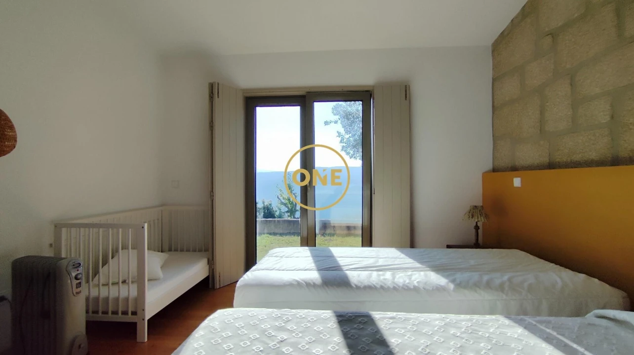 Moradia T5 para Venda em Alvarenga Foto 61