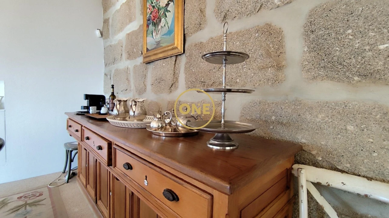 Moradia T5 para Venda em Alvarenga Foto 34