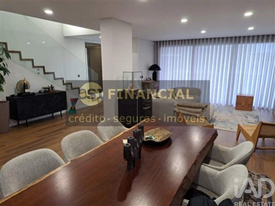 Moradia T4 para Venda em Esmoriz Foto 2