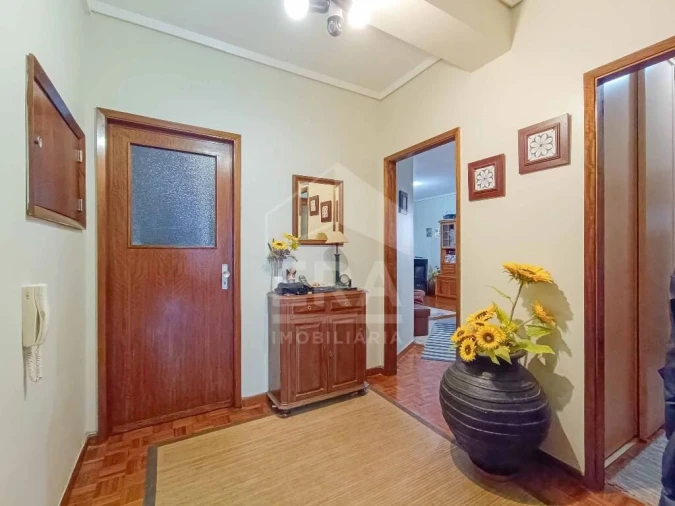 Apartamento T4 para Venda em Esgueira Foto 3