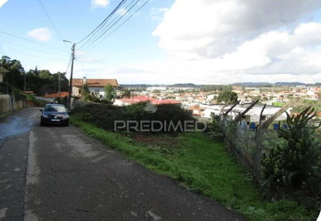 Terreno para Venda em Nogueira da Regedoura Foto 3