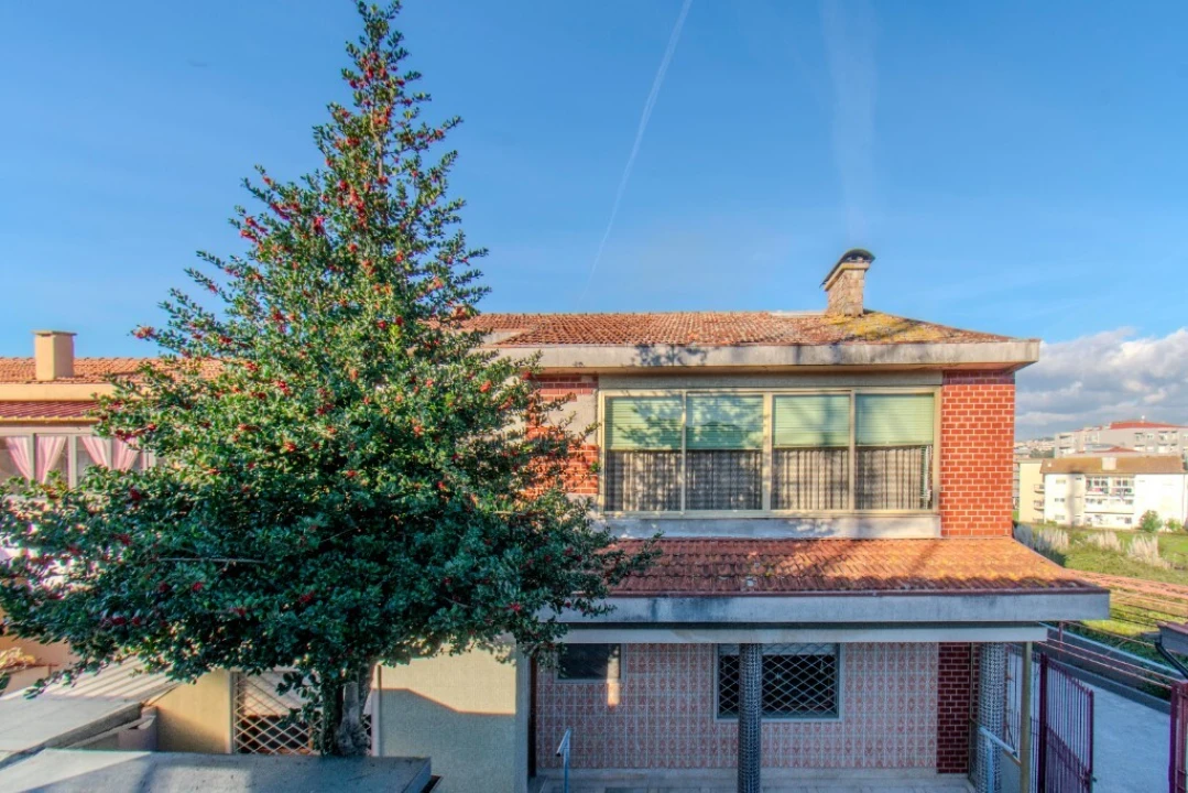 Moradia T4 para Venda em Fânzeres e São Pedro da Cova Foto 37