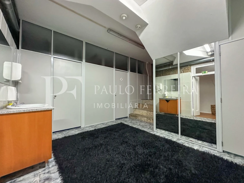 Negócio para Arrendamento em Landim Foto 22