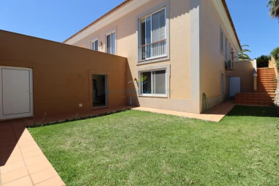 Moradia T4 para Venda em Albufeira e Olhos de Água