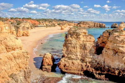Moradia T4 para Venda em Albufeira e Olhos de Água