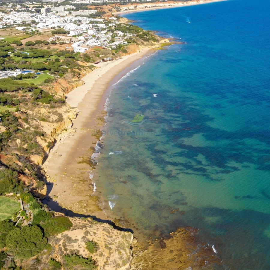 Moradia T4 para Venda em Albufeira e Olhos de Água Foto 36