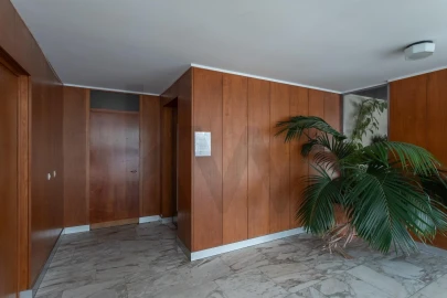 Apartamento T3 para Venda em Oeiras e São Julião da Barra, Paço de Arcos e Caxias