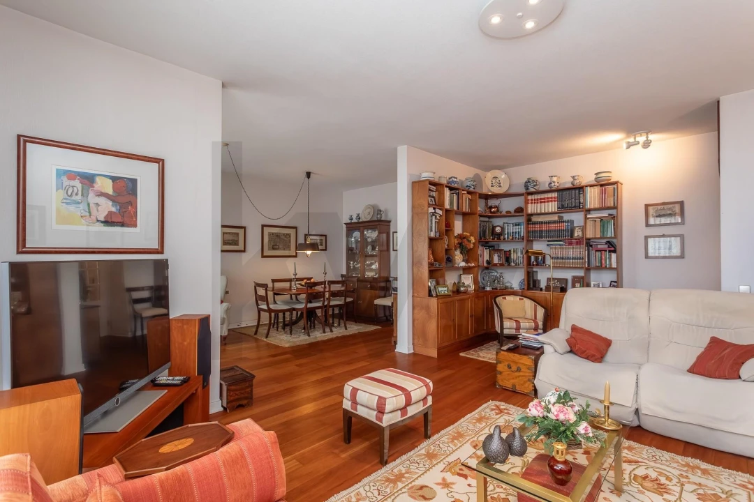 Apartamento T3 para Venda em Oeiras e São Julião da Barra, Paço de Arcos e Caxias Foto 4