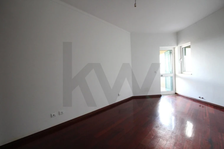 Apartamento T2 para Arrendamento em São Martinho do Bispo e Ribeira de Frades Foto 8