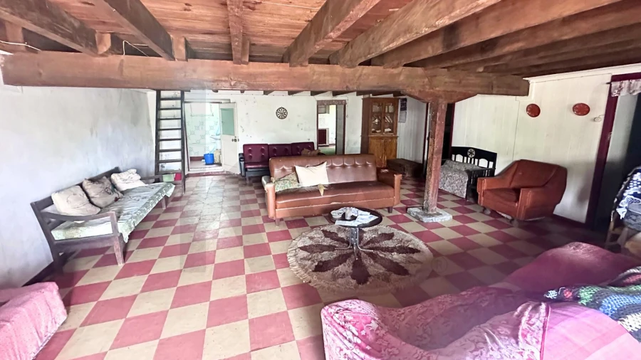 Moradia T5 para Venda em Praia do Almoxarife Foto 2