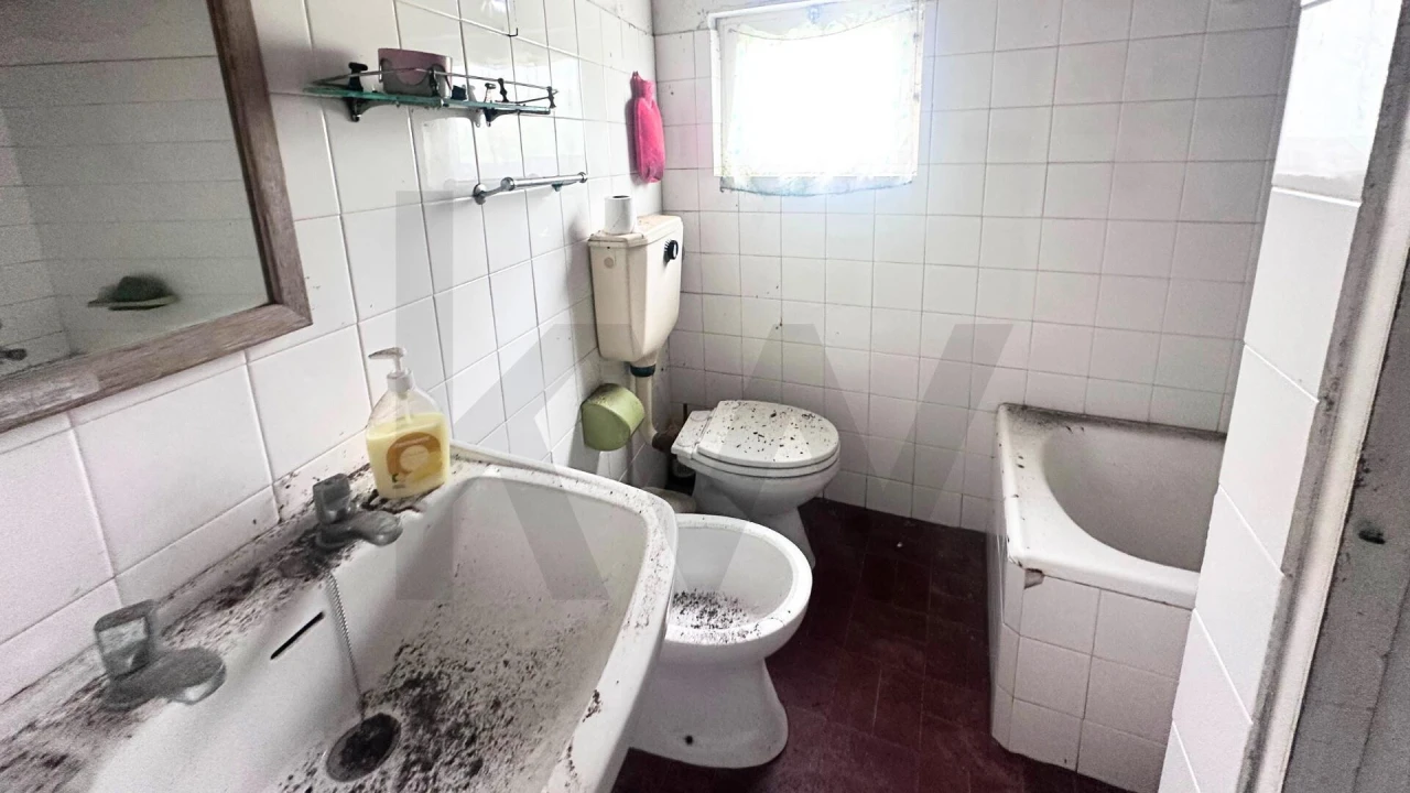 Moradia T5 para Venda em Praia do Almoxarife Foto 5