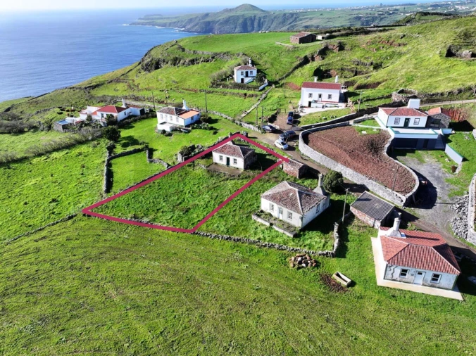 Moradia T1 para Venda em Santo Espirito Foto 2