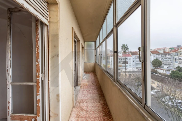 Apartamento T3 para Venda em Alfragide Foto 9