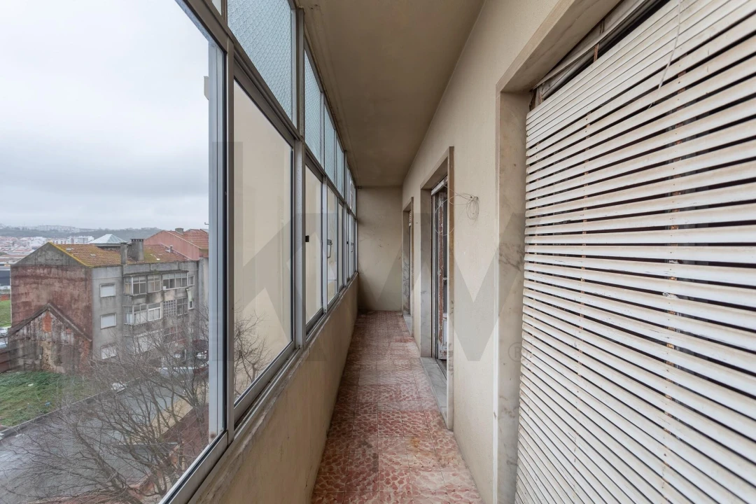 Apartamento T3 para Venda em Alfragide Foto 10