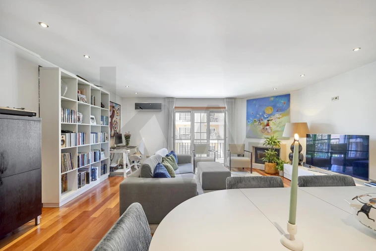 Apartamento T3 para Arrendamento em Carcavelos e Parede Foto 8